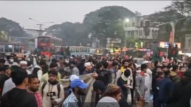 হাদি হত্যার বিচার না হলে সরকার পতনের একদফা আন্দোলনের হুঁশিয়ারি ইনকিলাব মঞ্চের